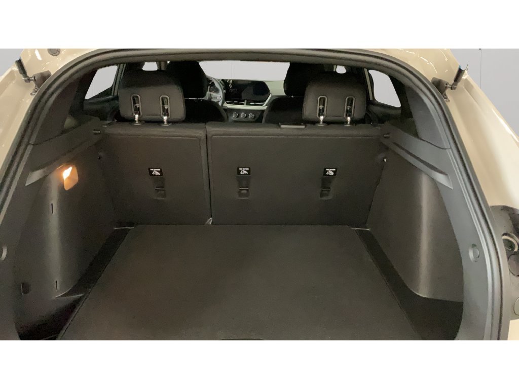 New 2026 Chevrolet Trax RS w/ Driver Confidence Package FWD image 40