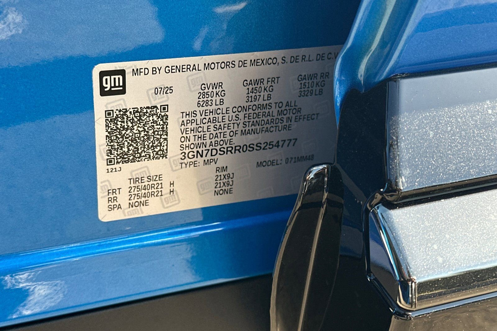 New 2025 Chevrolet Equinox EV RS w/ Active Safety Package 3 AWD/4WD image 29