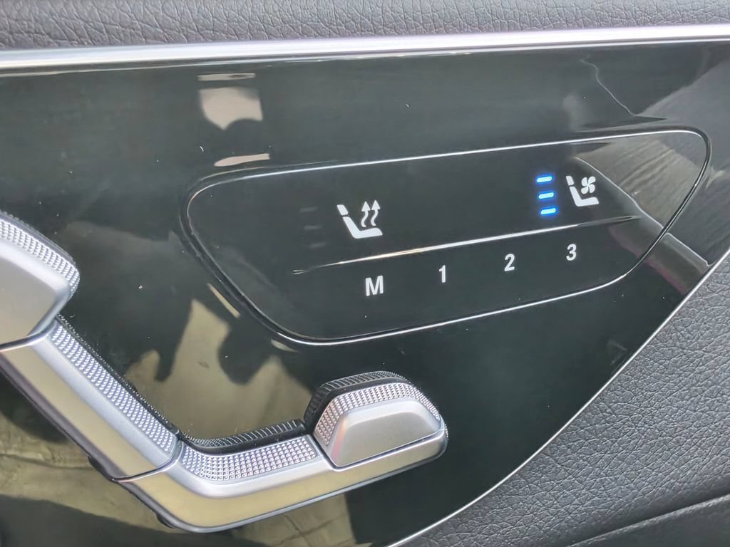 Used 2023 Mercedes-Benz GLC 300 4MATIC image 22