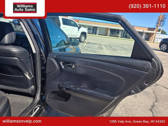 Used 2016 Toyota Avalon Limited w/ Toyota Safety Sense Package FWD image 18