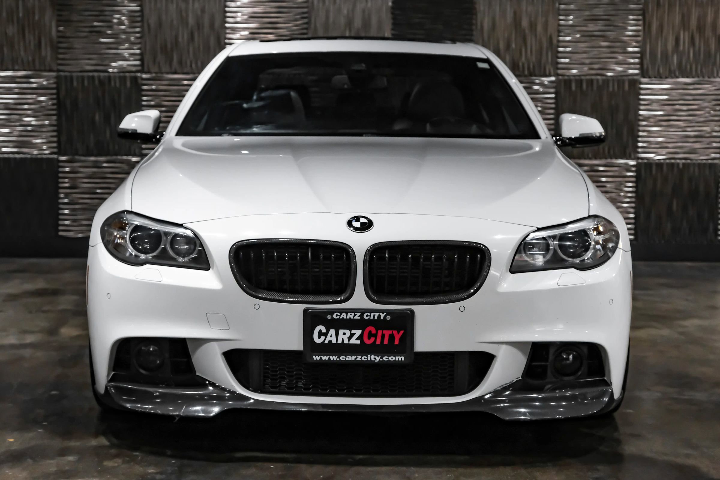 Used 2016 BMW 550i xDrive Sedan AWD/4WD image 6