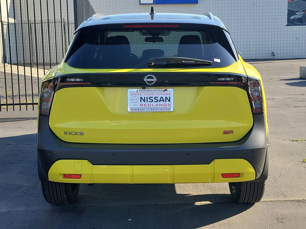 Used 2025 Nissan Kicks SR image 33