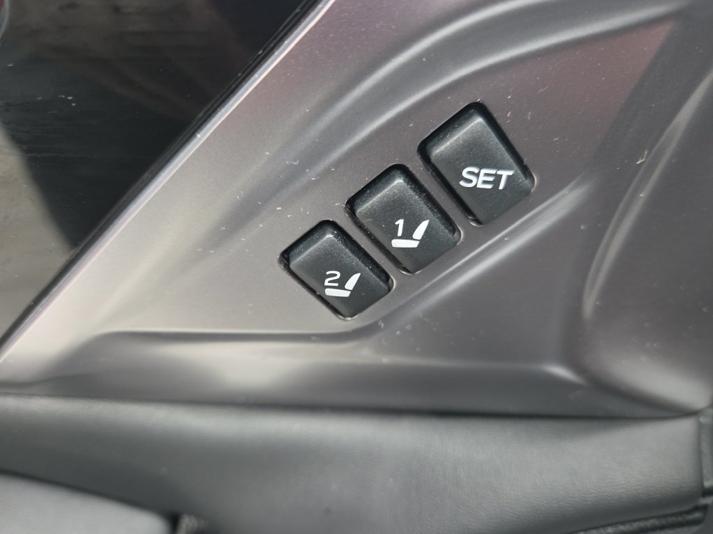 Used 2025 Subaru Outback Touring XT AWD/4WD image 30