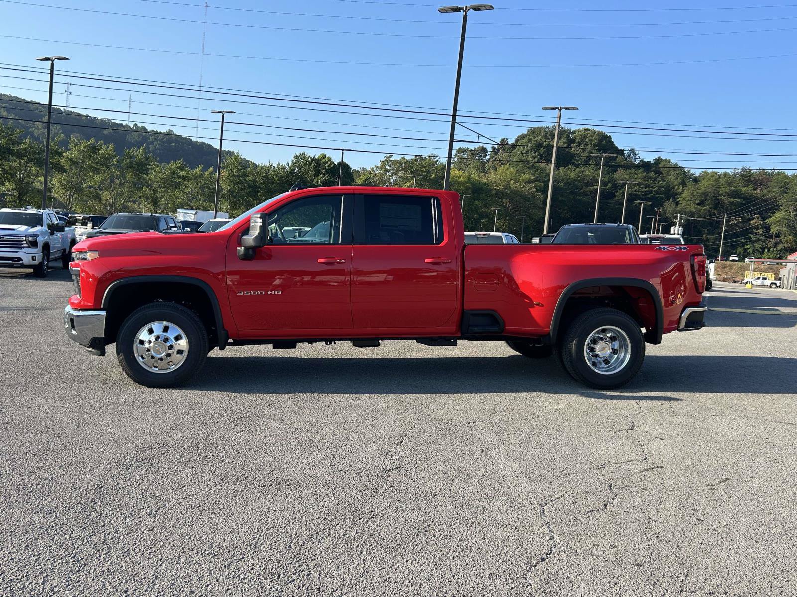 New 2026 Chevrolet Silverado 3500 LT w/ All Star Edition AWD/4WD image 4