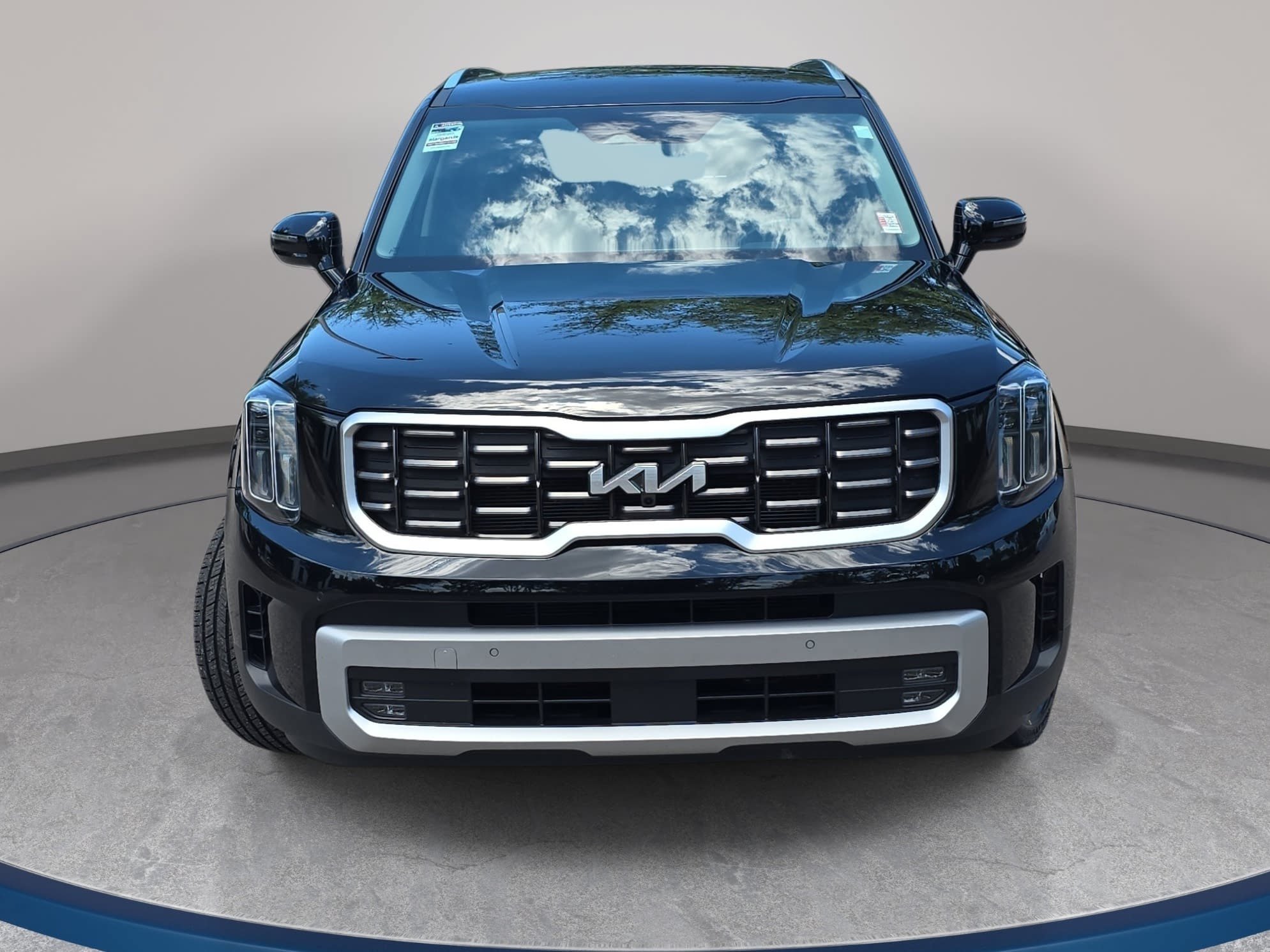 Used 2023 Kia Telluride SX FWD image 2