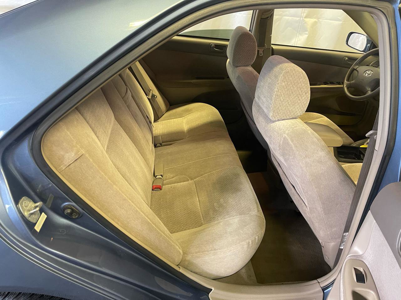 Used 2002 Toyota Camry LE FWD image 13