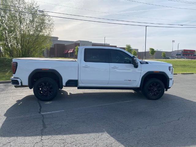 Used 2024 GMC Sierra 2500 AT4 w/ AT4 Premium Plus Package AWD/4WD image 8