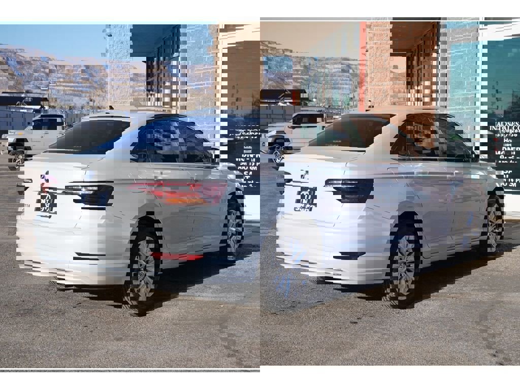 Used 2019 Volkswagen Jetta S image 9