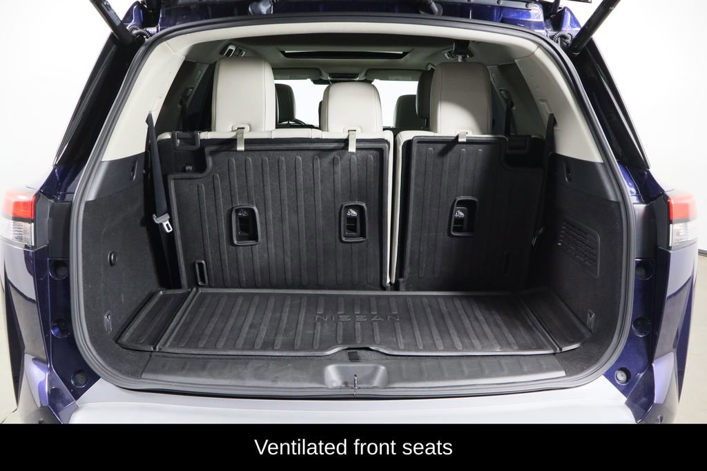 Used 2022 Nissan Pathfinder Platinum w/ Cargo Package image 19