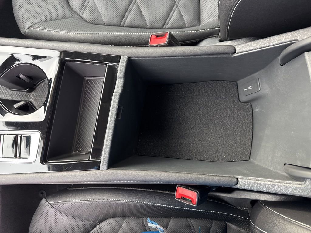 Certified 2025 Volkswagen Atlas SE image 29