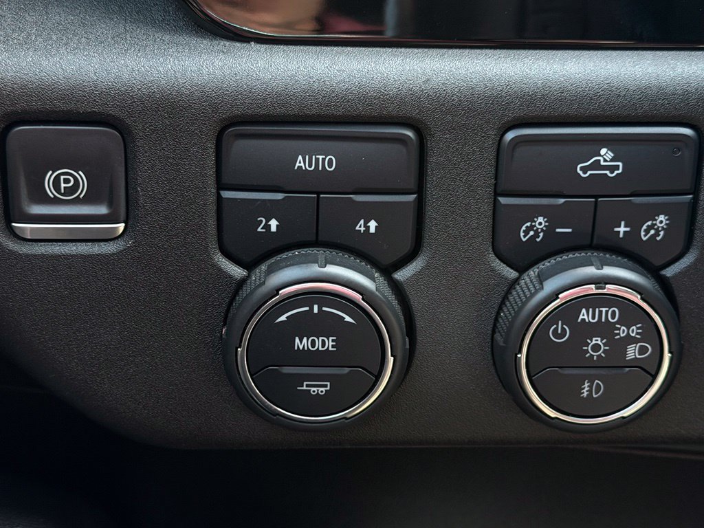 Used 2023 Chevrolet Silverado 1500 RST AWD/4WD image 28