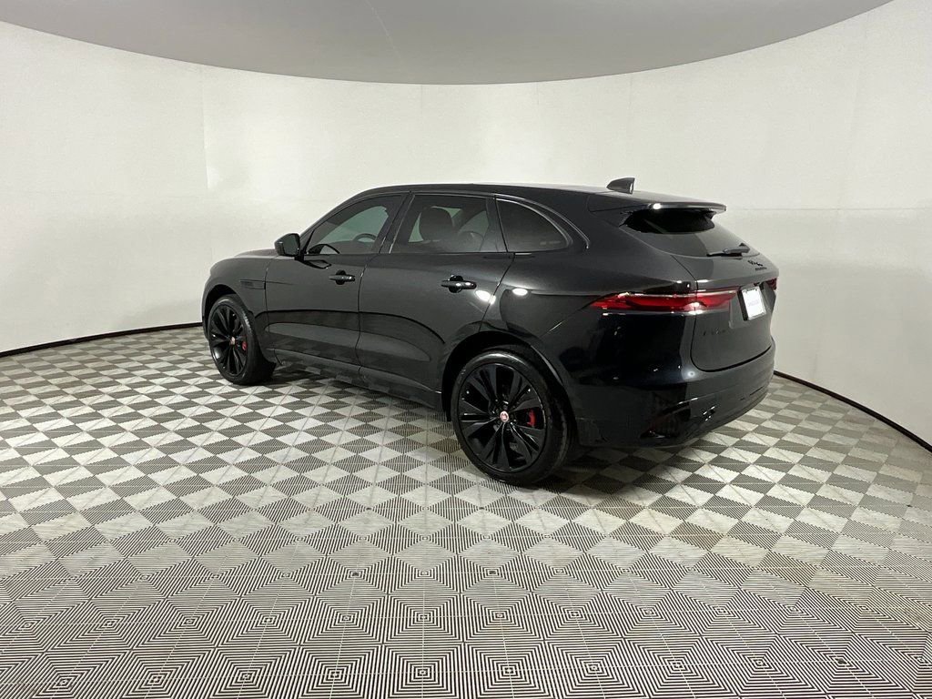 Used 2022 Jaguar F-PACE S image 3