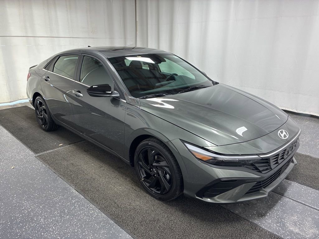 New 2026 Hyundai Elantra SEL Sport Premium w/ Cargo Package FWD image 3
