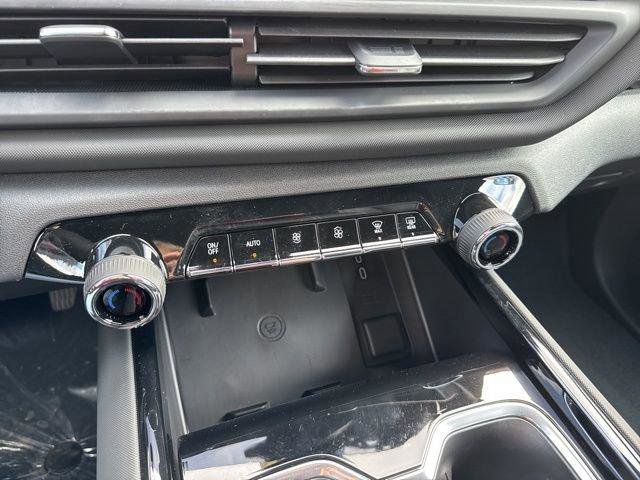 New 2026 Chevrolet Silverado EV LT AWD/4WD image 19