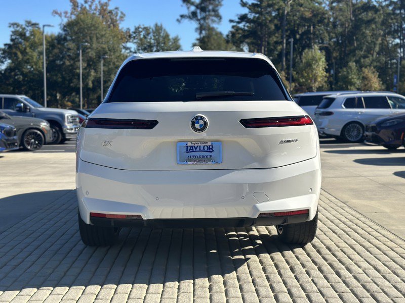 New 2026 BMW iX xDrive45 image 5