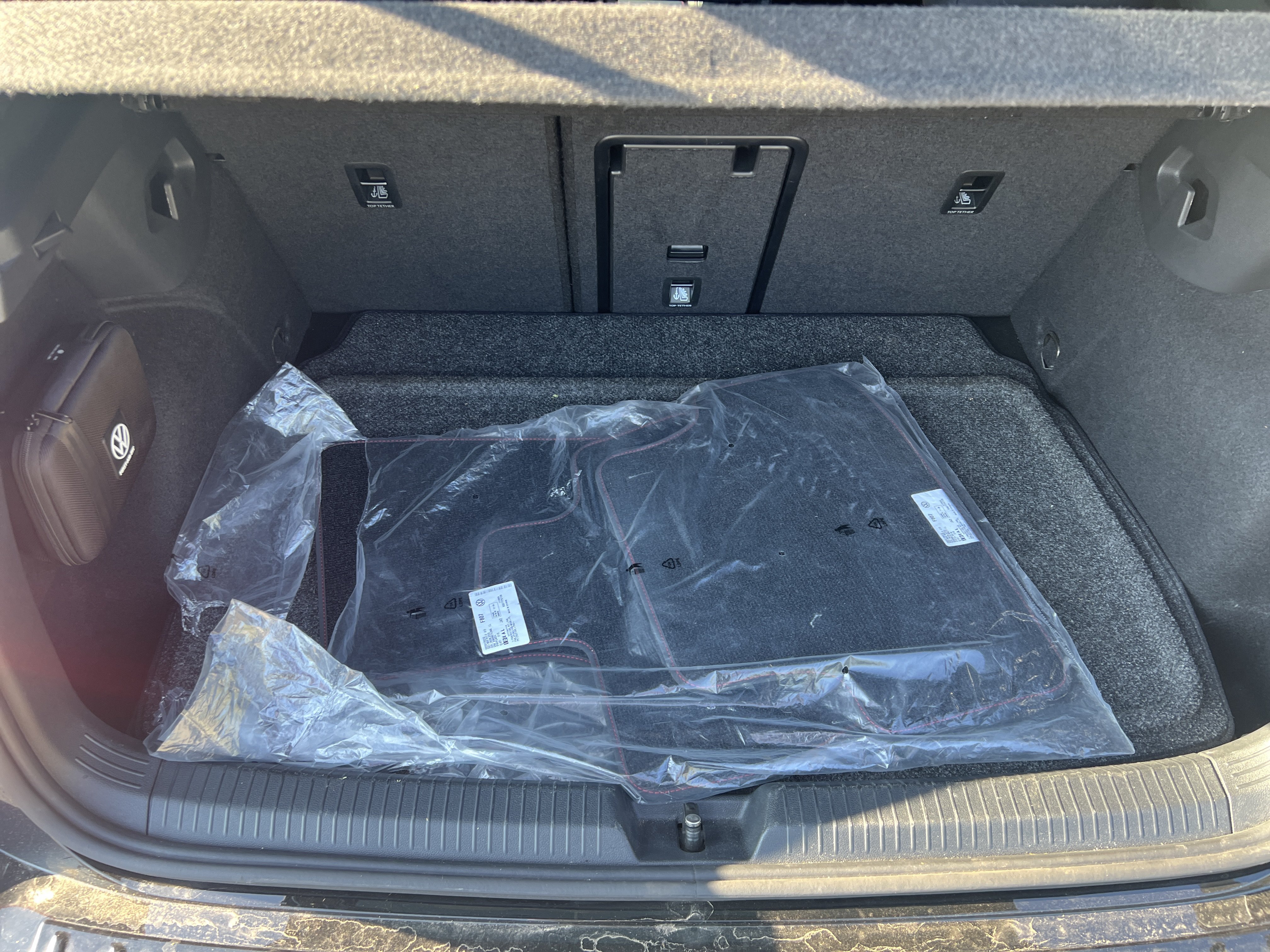 Certified 2024 Volkswagen GTI SE w/ SE Leather Seats Package FWD image 29