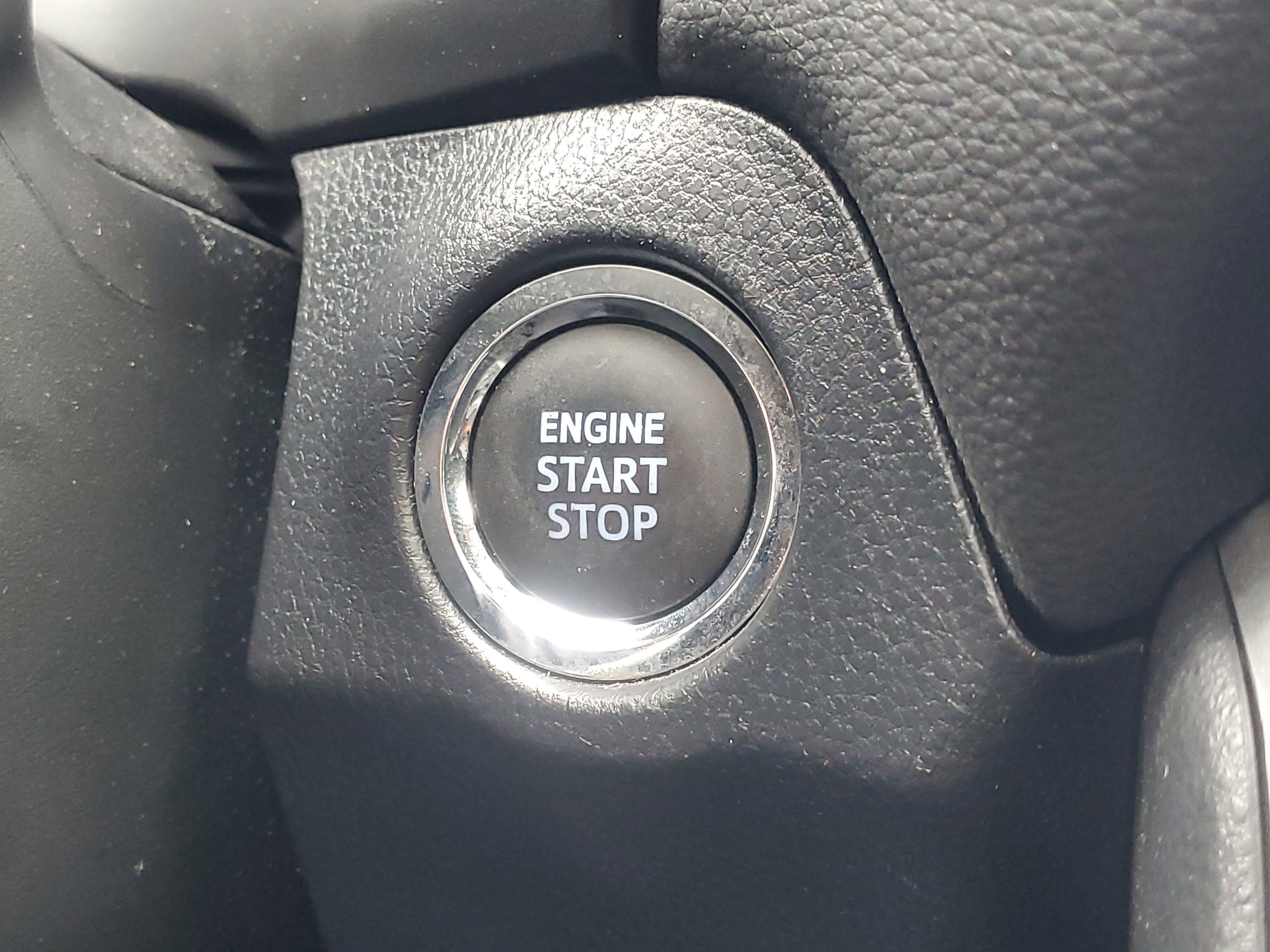 Certified 2022 Toyota RAV4 XLE w/ Convenience Package image 32