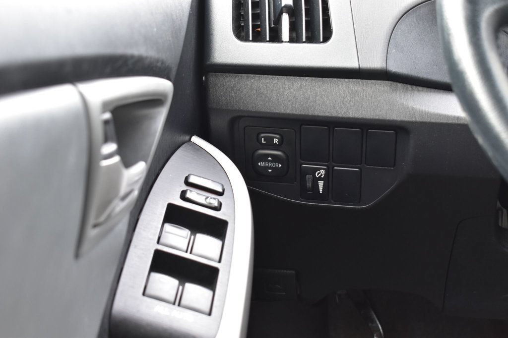 Used 2013 Toyota Prius Four FWD image 34