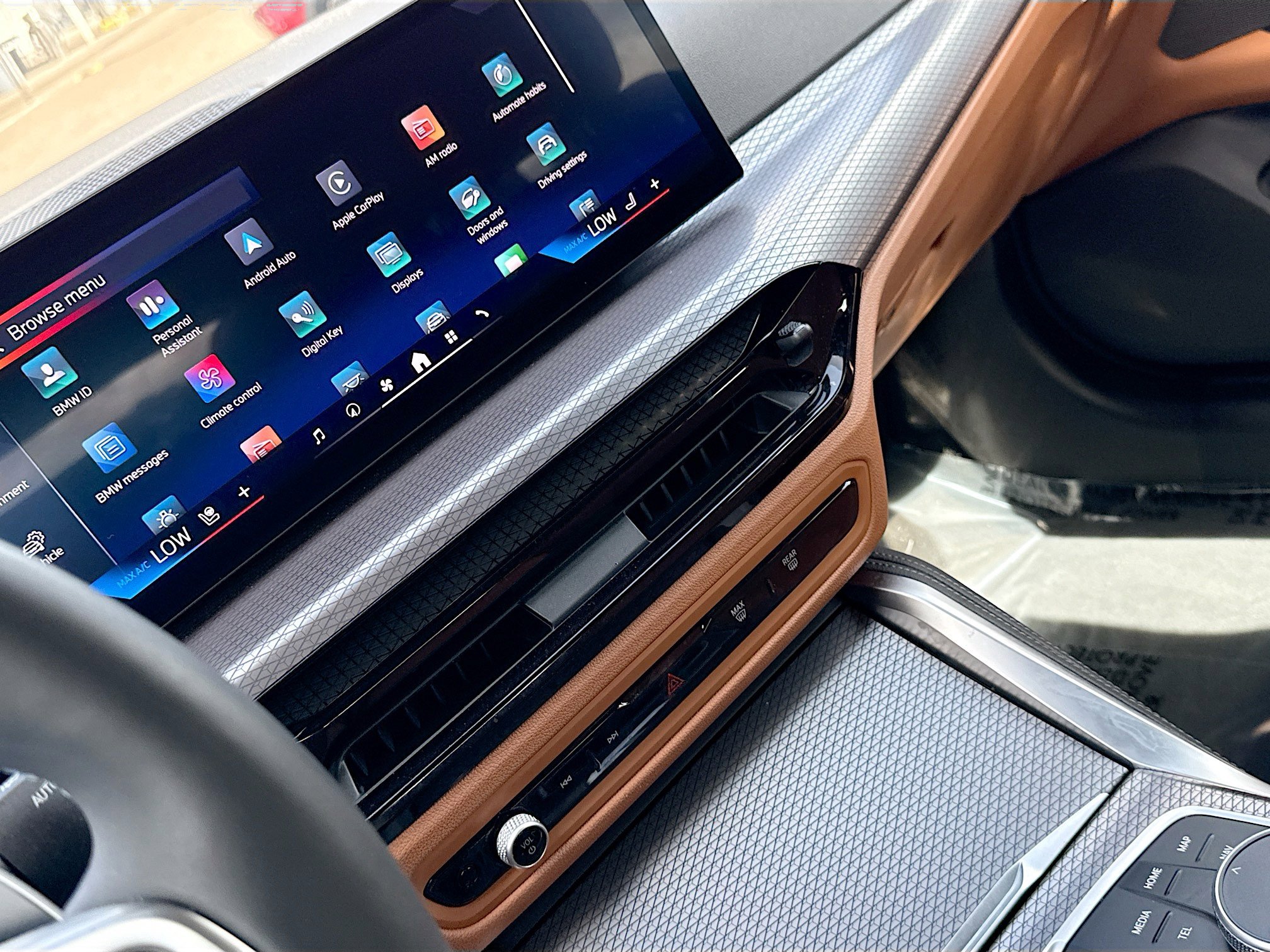 Used 2025 BMW M440i image 28