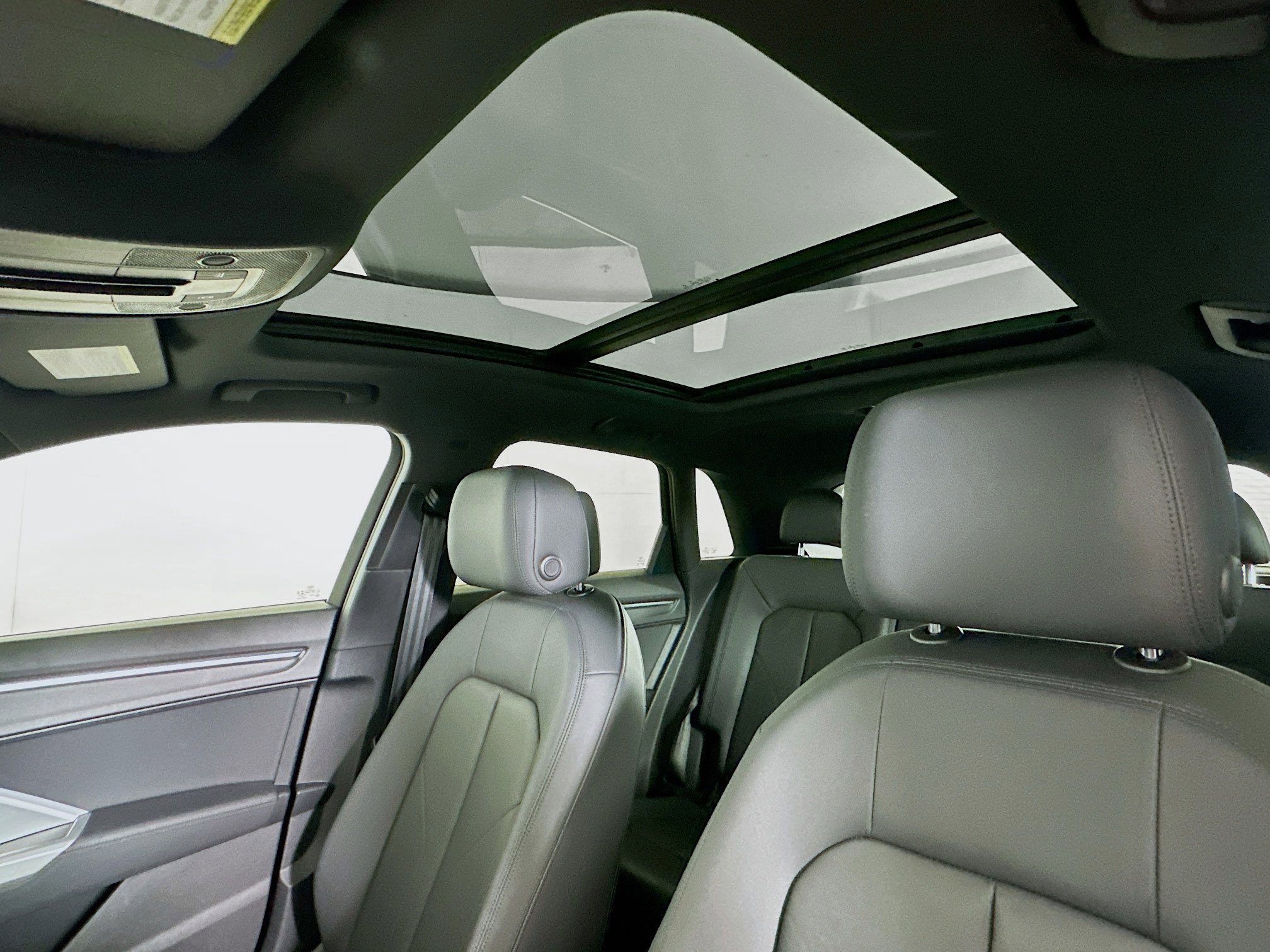 Used 2021 Audi Q3 2.0T Premium w/ Convenience Package image 25