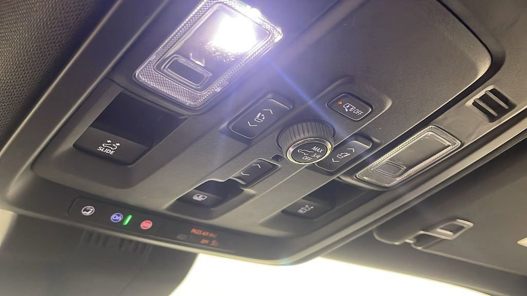 New 2025 Chevrolet Suburban RST w/ Advanced Technology Package image 23