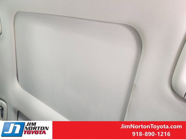 Used 2021 Genesis GV80 2.5T w/ Advanced Package 03 image 28