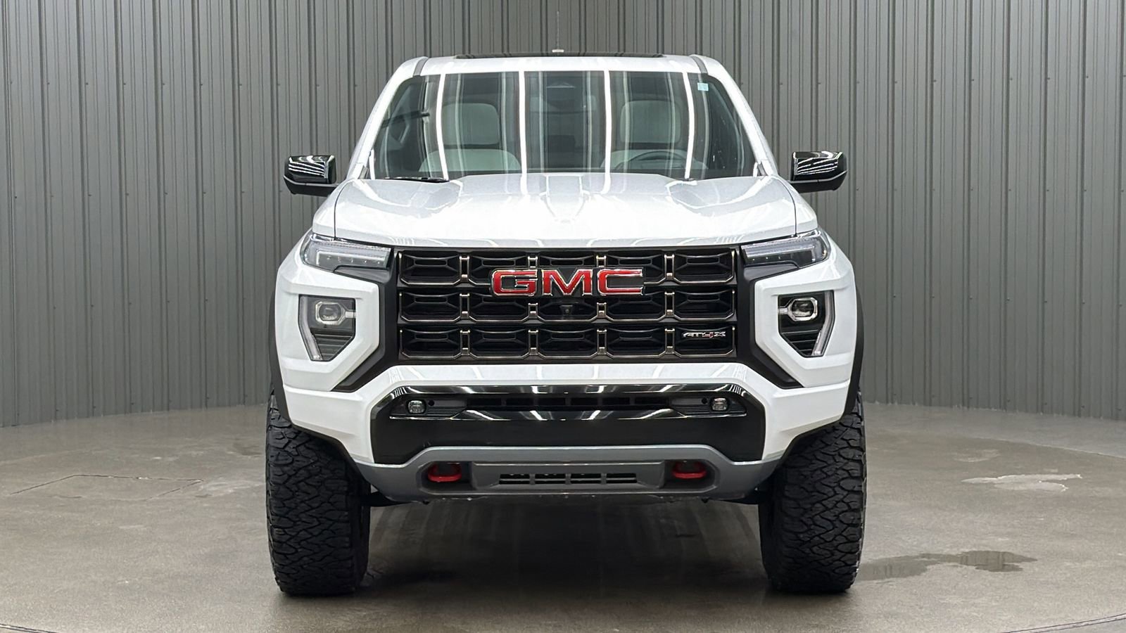 Used 2024 GMC Canyon AT4X image 8