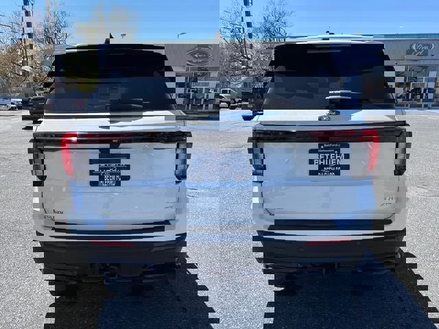 New 2026 Ford Explorer ST-Line AWD/4WD image 4