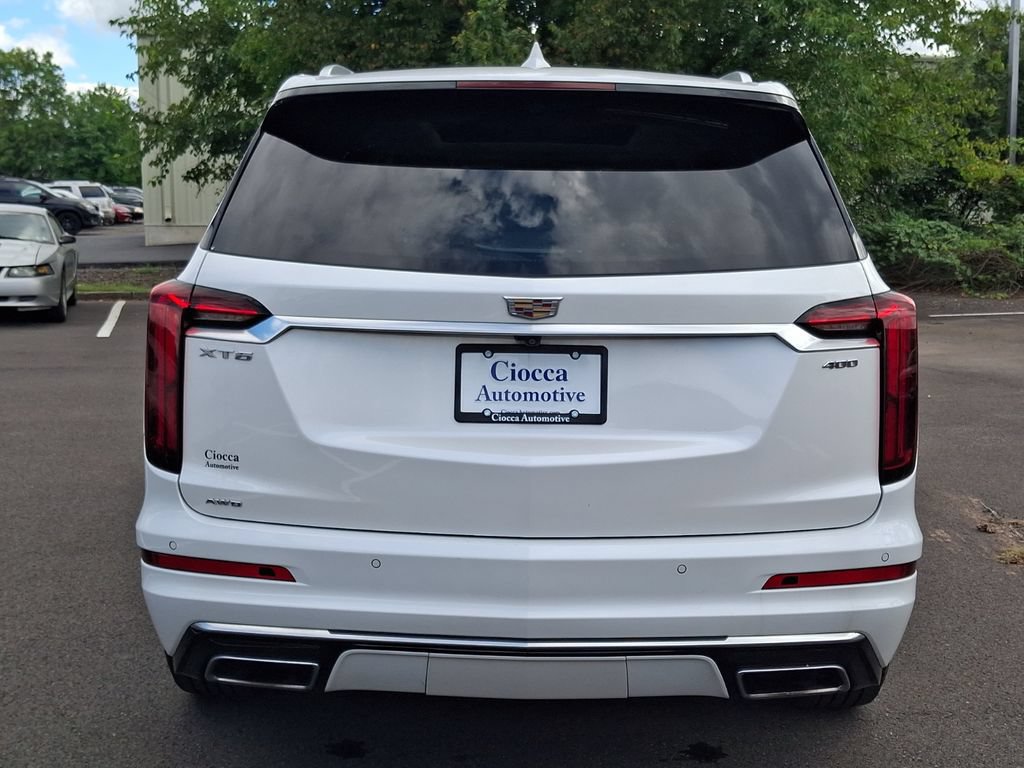 Used 2024 Cadillac XT6 Premium Luxury w/ LPO, Floor Liner Package AWD/4WD image 8
