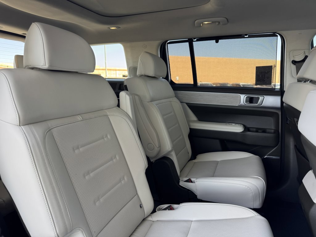 Used 2024 Hyundai Santa Fe Calligraphy image 44