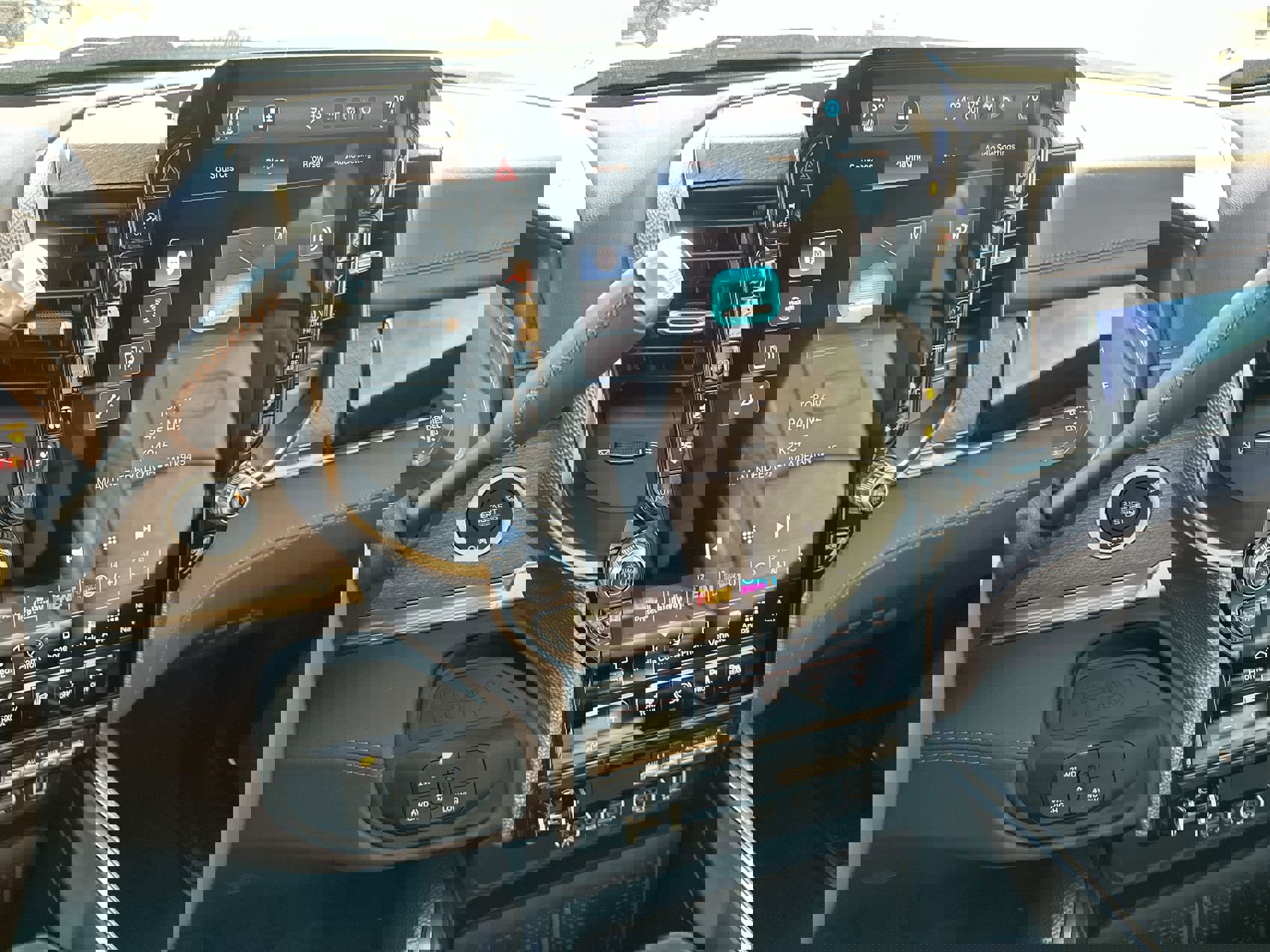 Used 2025 RAM 2500 Limited image 16