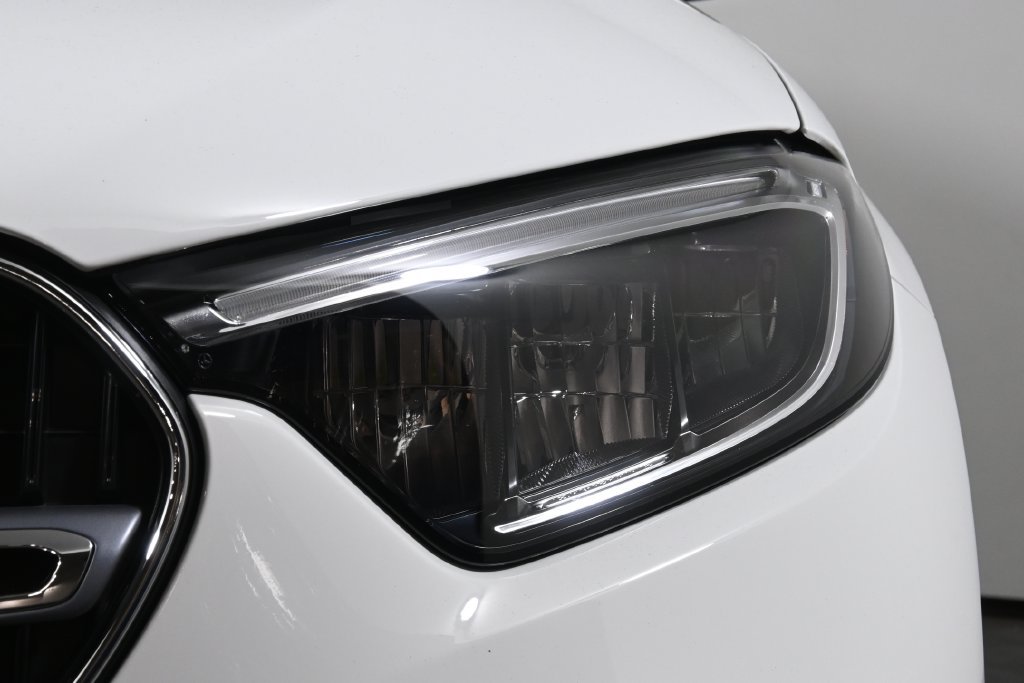 Certified 2026 Mercedes-Benz GLC 300 4MATIC image 11