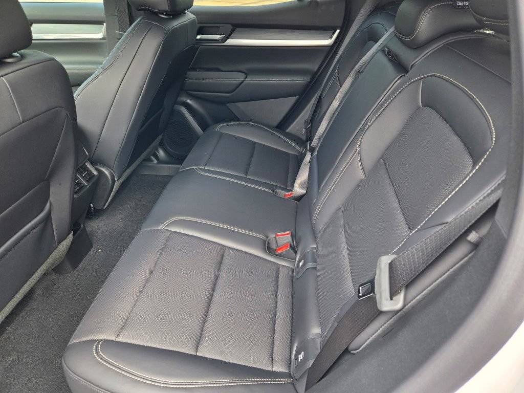 New 2027 GMC Terrain Elevation w/ Elevation Premium Package FWD image 29