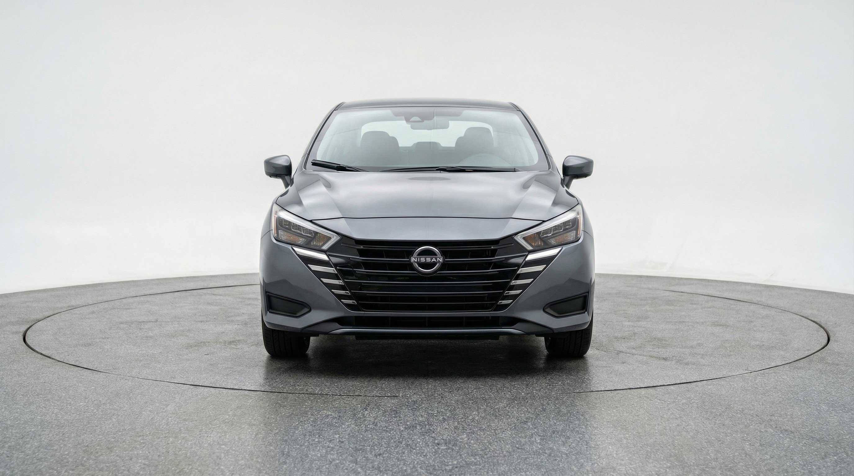 Used 2025 Nissan Versa SV FWD image 2