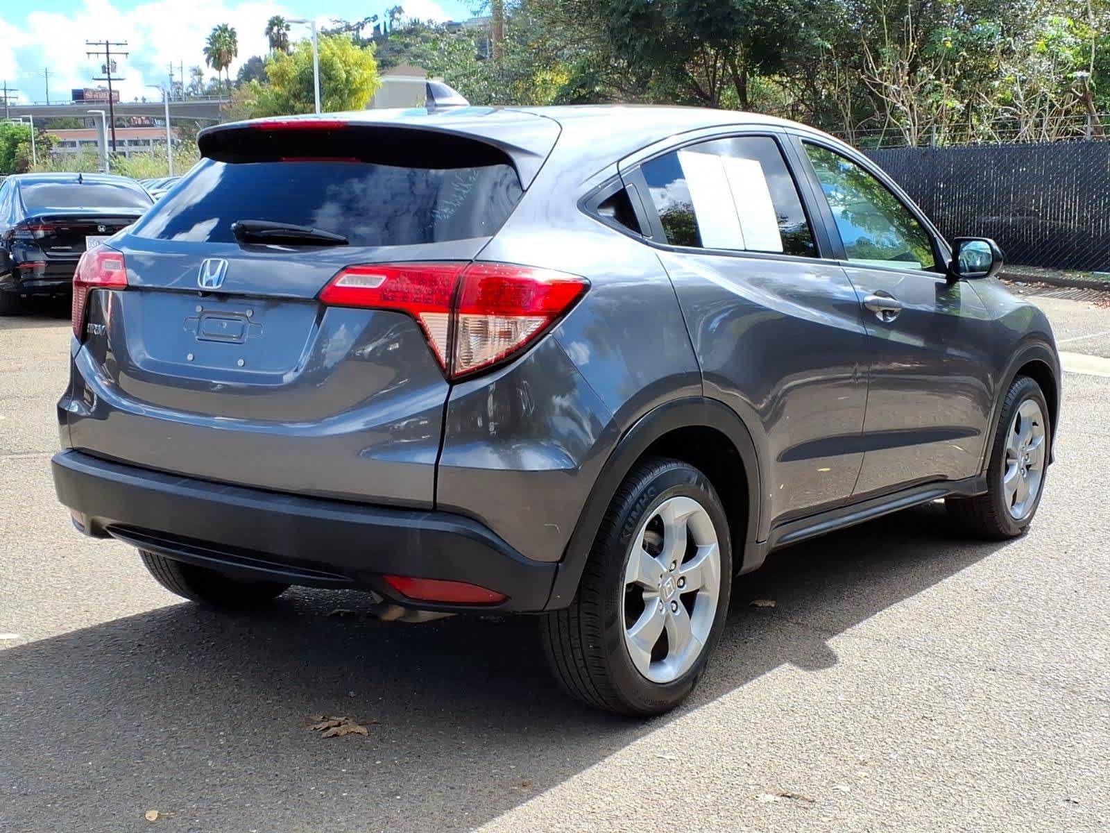 Used 2018 Honda HR-V LX image 3