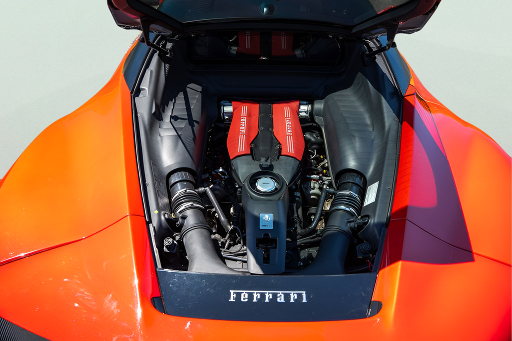 Used 2017 Ferrari 488 GTB RWD image 31