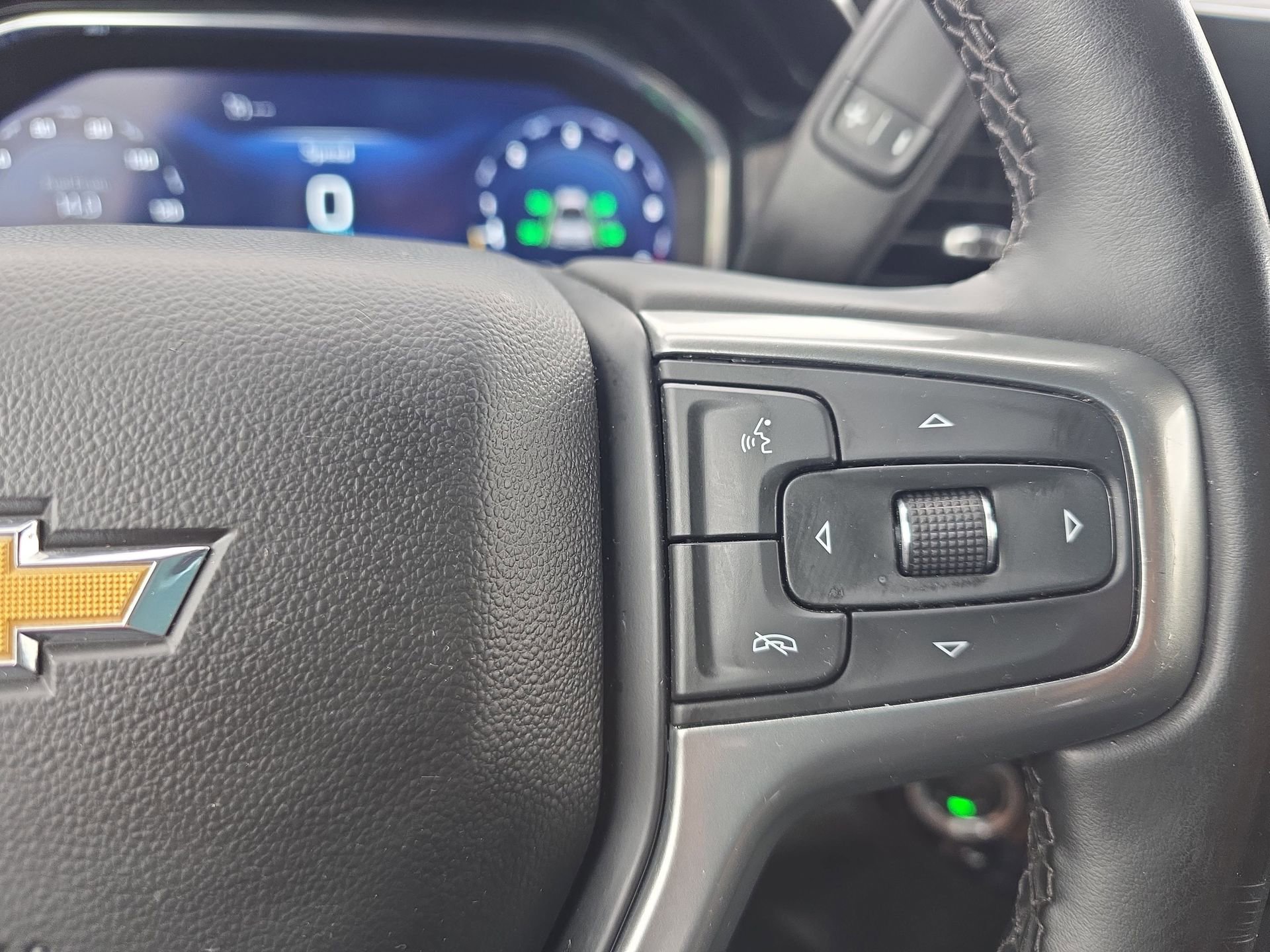 Used 2025 Chevrolet Silverado 1500 LT image 18