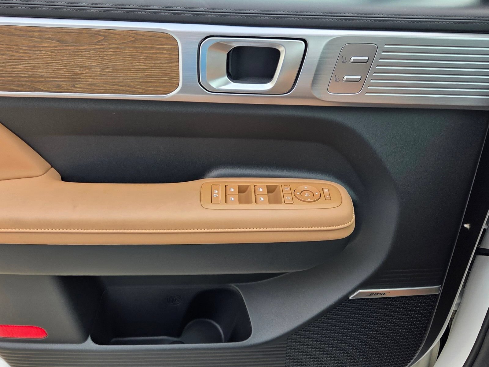 New 2026 Hyundai Santa Fe Calligraphy FWD image 29
