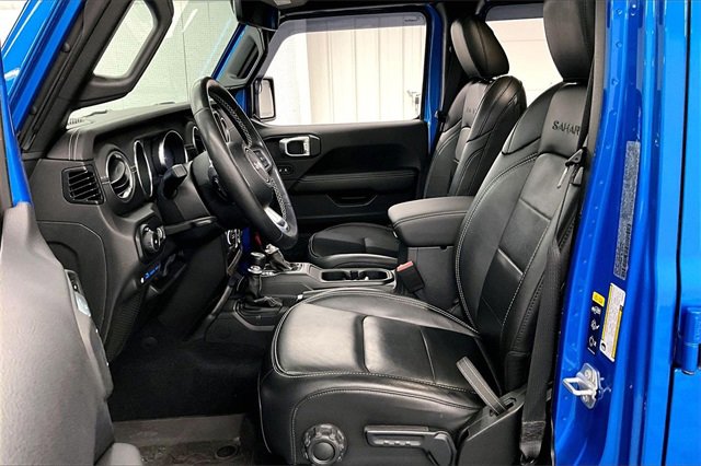 Used 2023 Jeep Wrangler Unlimited Sahara w/ Cold Weather Group image 19