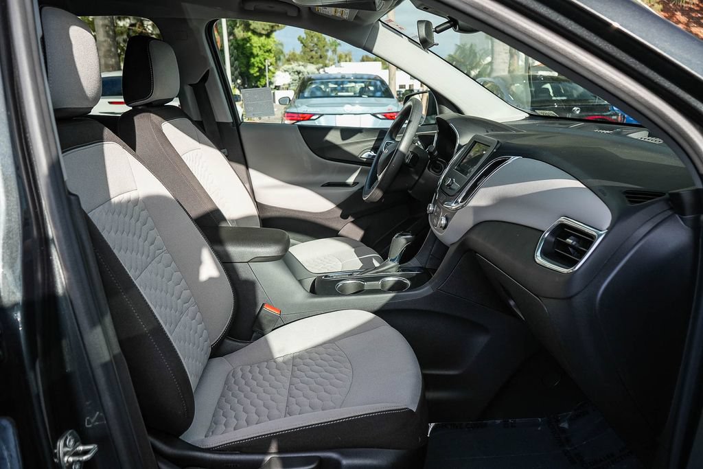 Used 2020 Chevrolet Equinox LS w/ LS Convenience Package FWD image 15