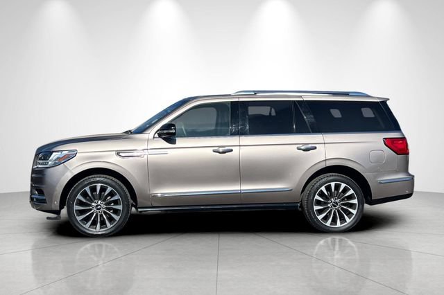Used 2019 Lincoln Navigator Select w/ Technology Package RWD image 7