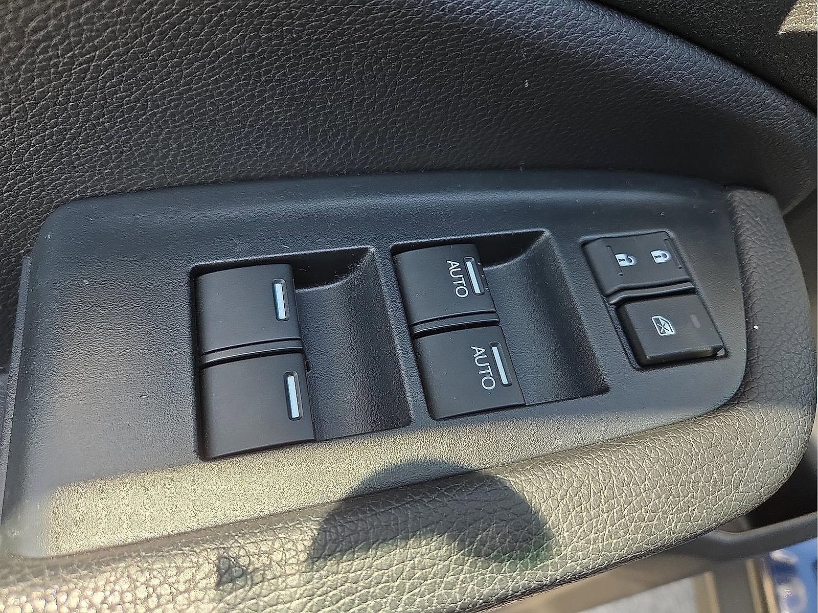 Used 2023 Honda Passport Elite image 15