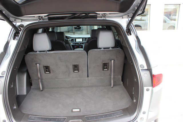 Used 2023 Buick Enclave Premium image 12