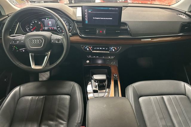 Used 2023 Audi Q5 2.0T Premium w/ Convenience Package image 16