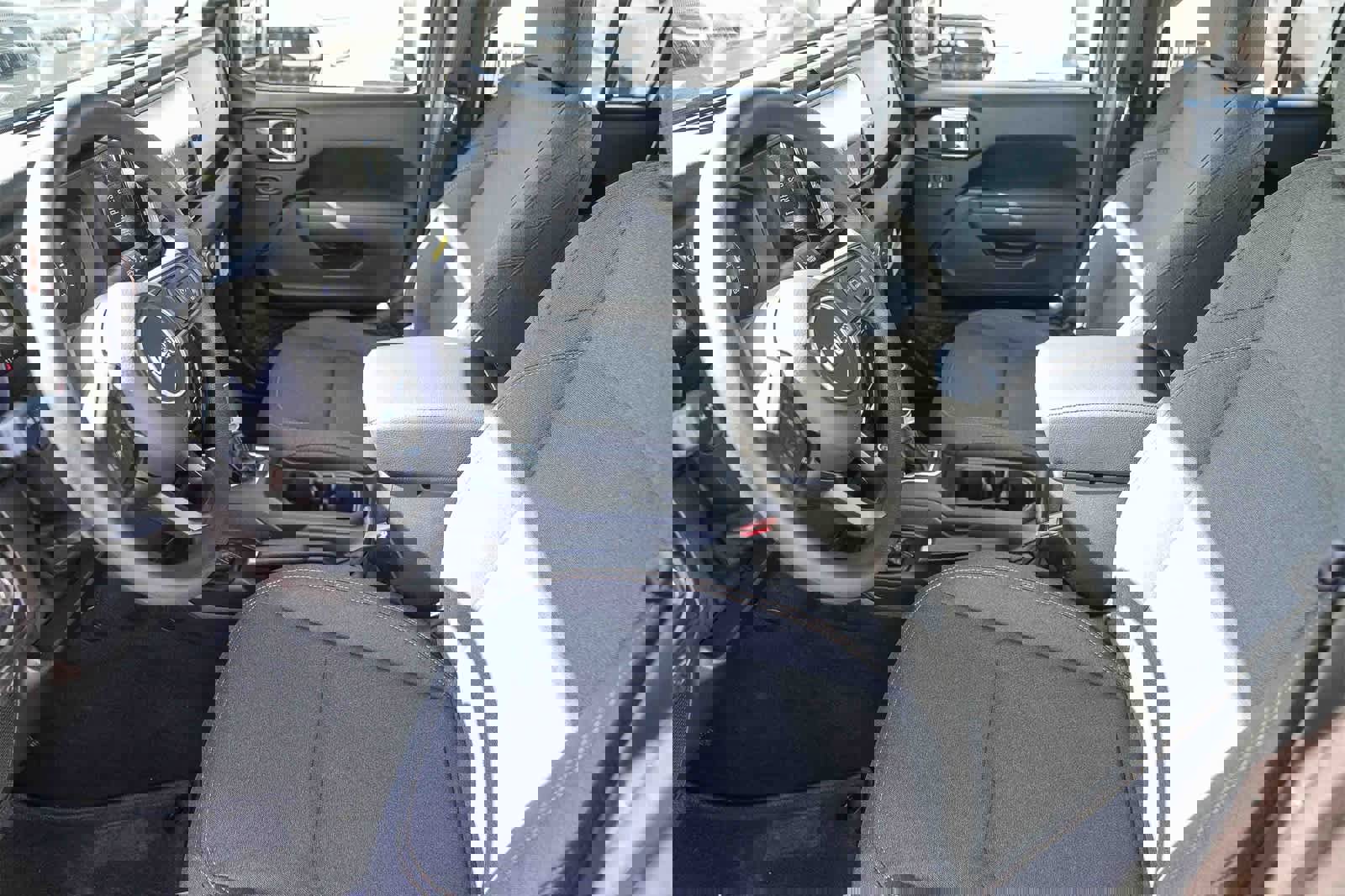 New 2026 Jeep Gladiator Sport image 19