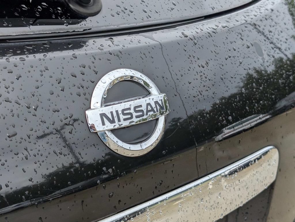 Used 2013 Nissan Rogue S w/ Special Edition Pkg FWD image 11