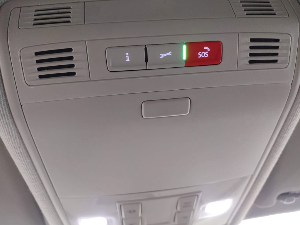 Certified 2024 Volkswagen Tiguan S image 29