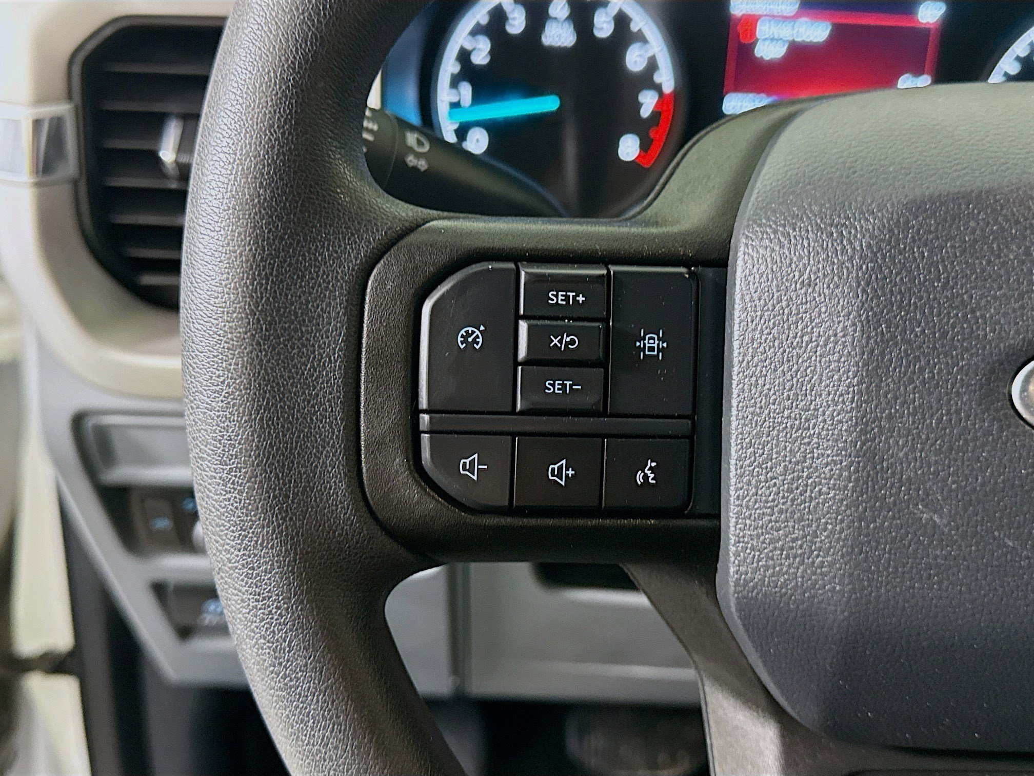 Used 2023 Ford F150 XL w/ Trailer Tow Package image 14