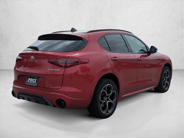 Used 2023 Alfa Romeo Stelvio Veloce AWD/4WD image 5
