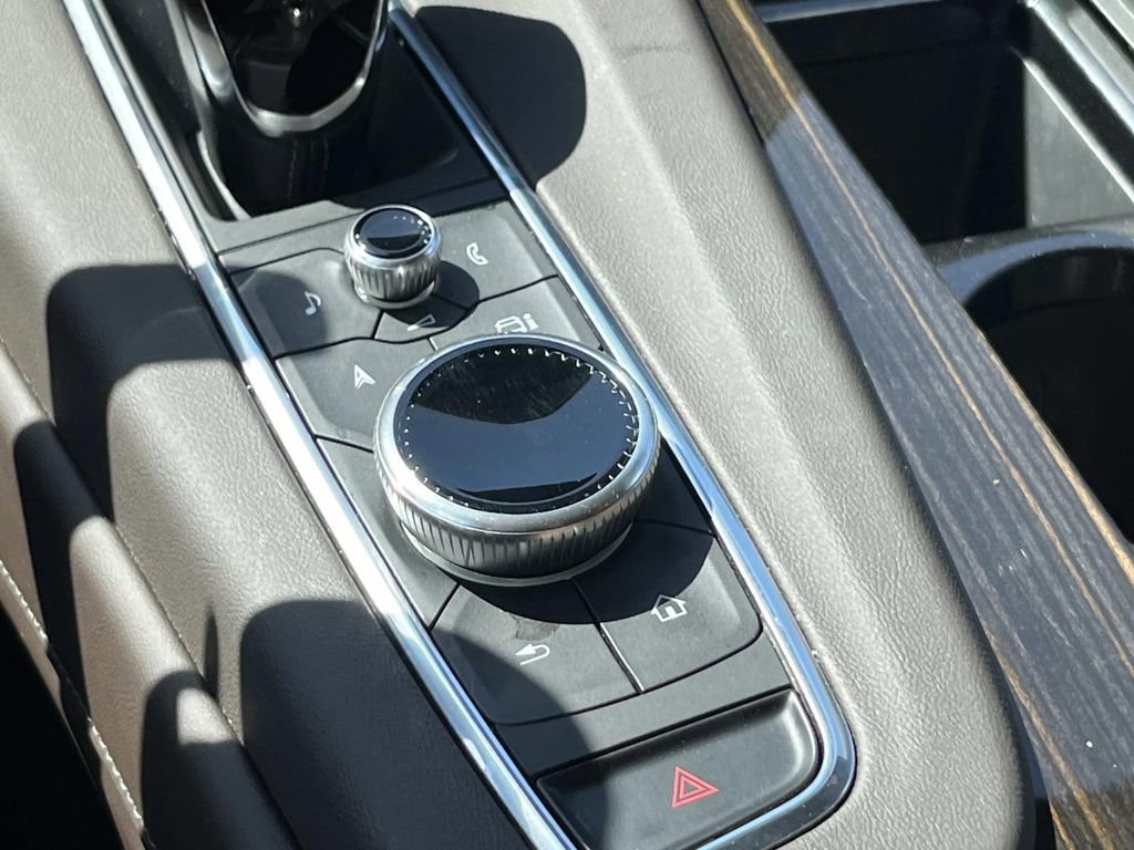 Certified 2024 Cadillac Escalade Premium Luxury w/ Performance Package image 37